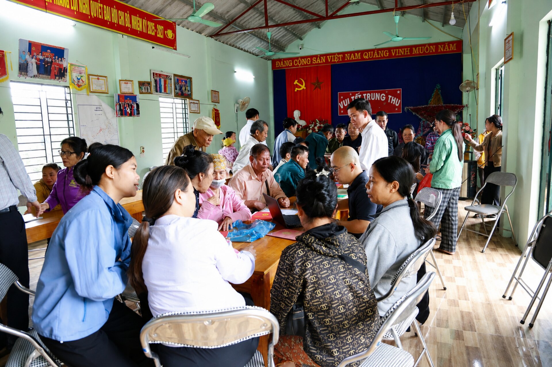 ລາວ​ກາຍ: ເພື່ອ​ໃຫ້ຖານ​ຂໍ້ມູນ​ທີ່​ດິນ “ຄົງຢູ່” ບົນ​ພື້​ນ​ຖານ​ດີ​ຈີ​ຕອນ